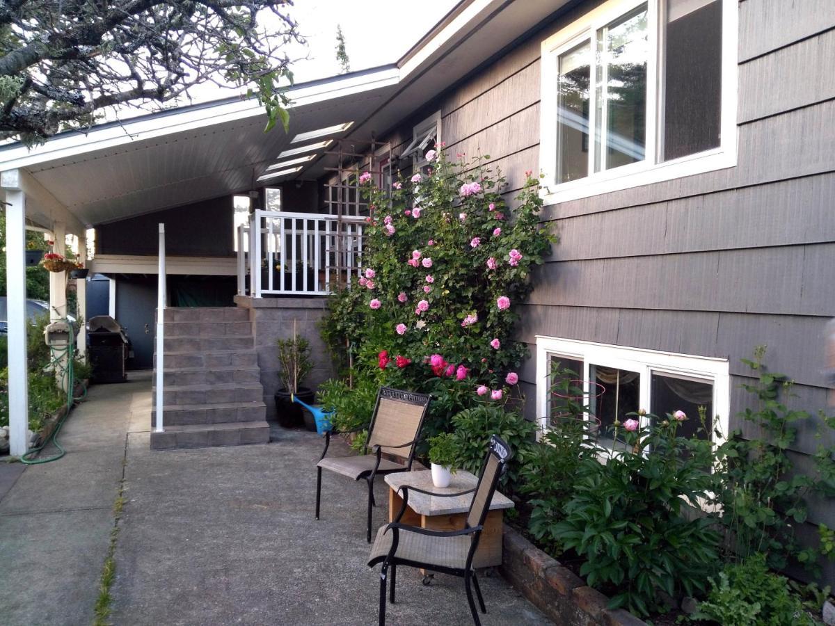 Oceanfront Paradise Comox Dış mekan fotoğraf